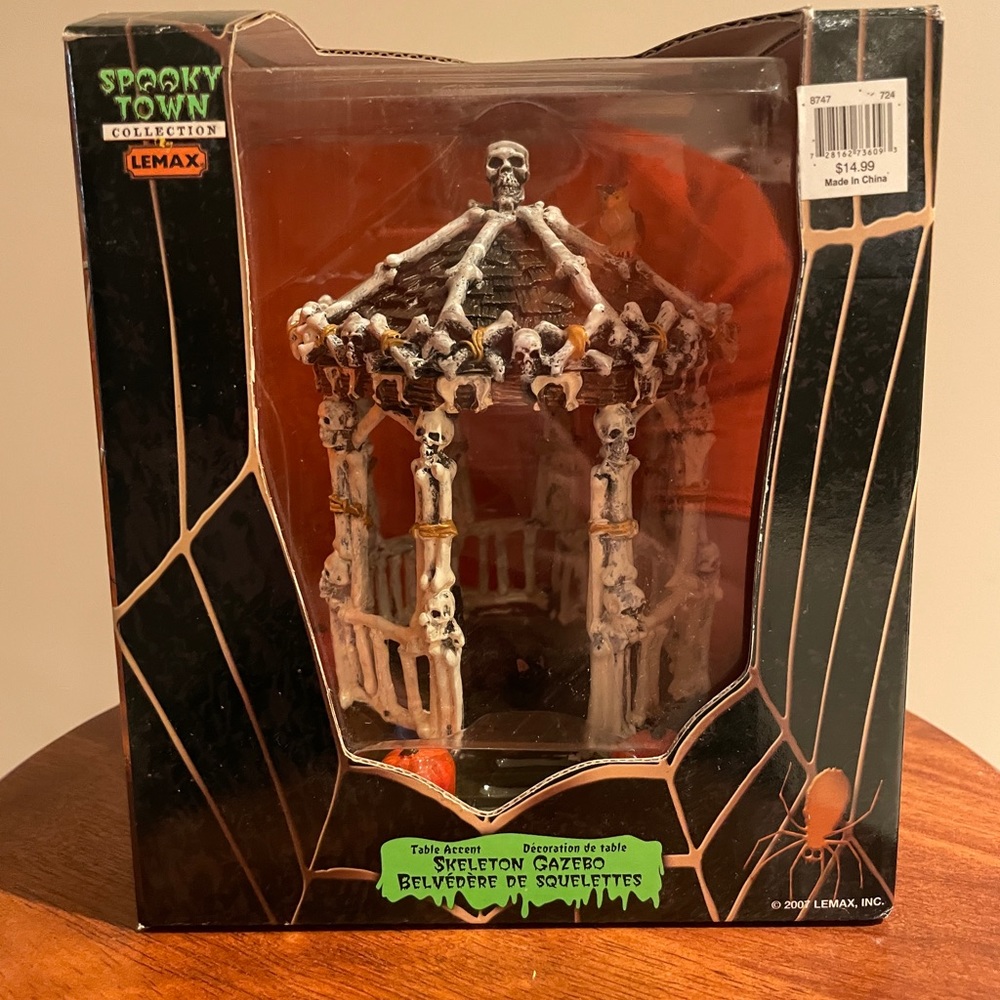 Lemax Spooky Town Skeleton Gazebo